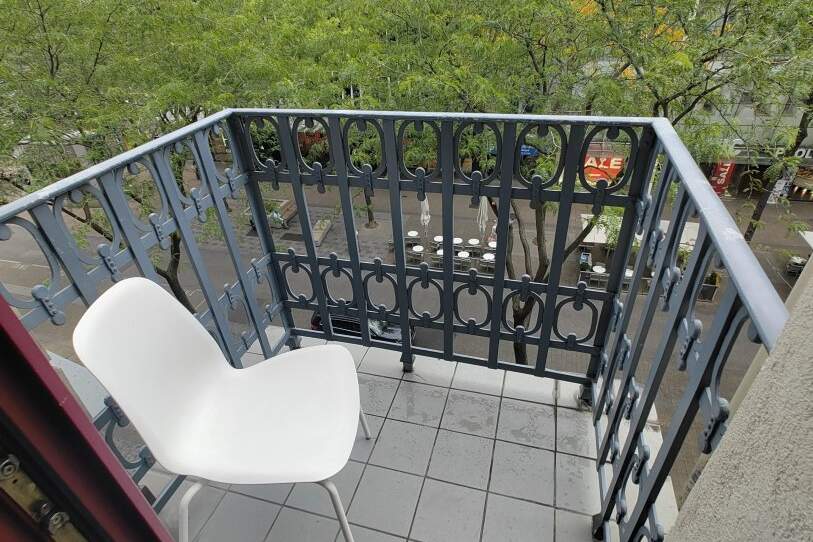 1060! BÜRO mit kleiner Cafeterrasse direkt auf die Mahü!, Gewerbeobjekt-miete, 3.050,20,€, 1060 Wien 6., Mariahilf