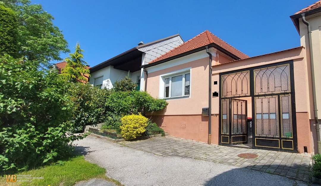 Stockhaus mit Gästezimmern in Mörbisch am Neusiedlersee