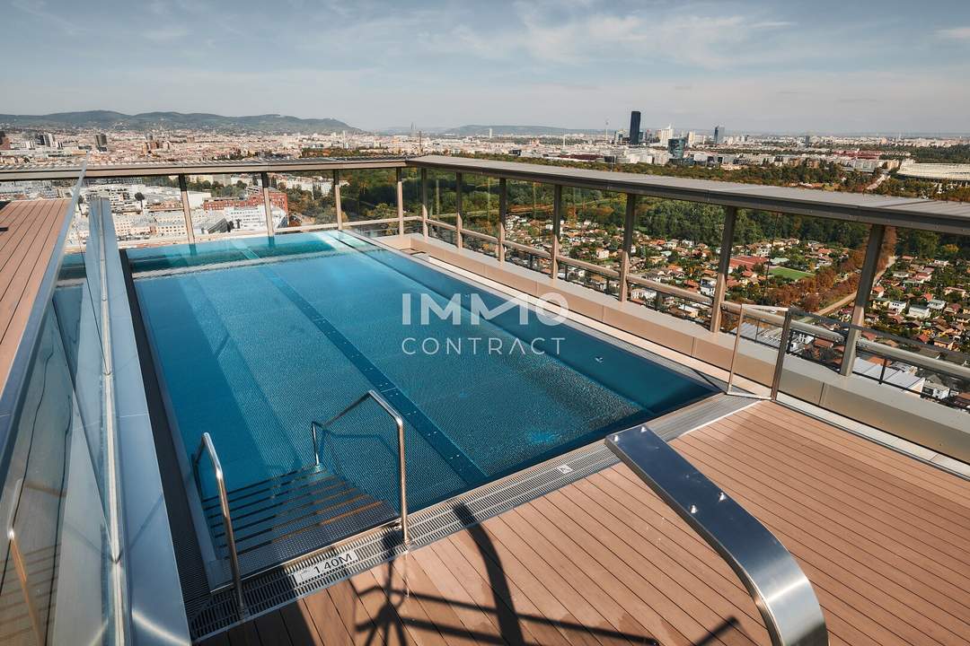 Geräumiges Apartment mit Weitblick und viele Annehmlichkeiten (Concierge, Pool, usw.)