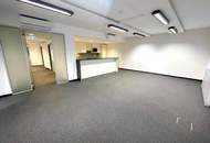 Repräsentative Bürofläche im Historischen Fabianihaus mit Balkon zu mieten