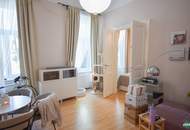 Ruhelage: Schöner 2-Zimmer-Altbau mit Blick in den grünen Hinterhof