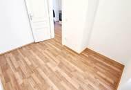 Entzückende Kleinwohnung im ruhigen Hoftrakt mit Grünblick! 2 toll aufgeteilte Zimmer + Angenehme Ruhelage in 1030 Wien + Schönes Altbauhaus! Nicht zögern!