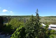 Ruhige Grünlage mit Weinbergblick – Pachtgrundstück mit Sommerhäuschen &amp; Neubau-Möglichkeit! Digitales Angebotsverfahren!