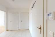 Moderne Dachgeschosswohnung, klimatisiert und gut geschnitten