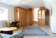 Schöne, ruhige Liegenschaft in guter Nachbarschaft - 145m² Wfl., 4,5 Zi., Doppelgarage, Carport, Keller und Pool!
