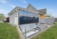 Klassisches Dreigiebelhaus mit eigenem Sonnen- Salar- Heizkraftwerk in Ruhelage an einer Sackgasse