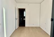 44. Etage: 2 Zimmerwohnung - High in the Sky! - Doorman, Gym, Pool UND den schönsten Ausblick auf Kahlenberg