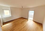 Helle 2,5-Zimmer Wohnung mit überdachtem Balkon