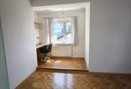 Geräumiges Mehrfamilienhaus in TOP Lage, 9 Zimmer, Garten, Balkon und Garage