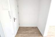 Das Zuhause, das die Stadt vergessen lässt! TOP saniert + Hofseitige Terrasse + Viel Grün + Viel Lebensqualität + Absolute Ruhelage + Ideale Raumaufteilung! Besser geht´s nicht! Nicht lange zögern...