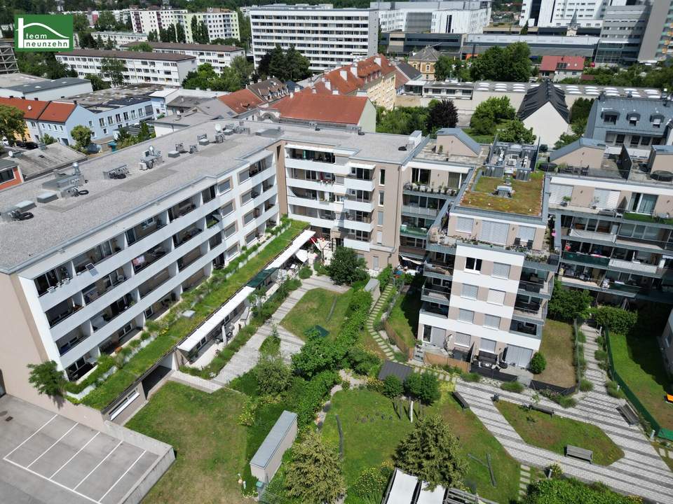 Ruhelage und Grünblick mitten im Zentrum - hochwertige 2-Zimmer-Wohnung in Hofruhelage