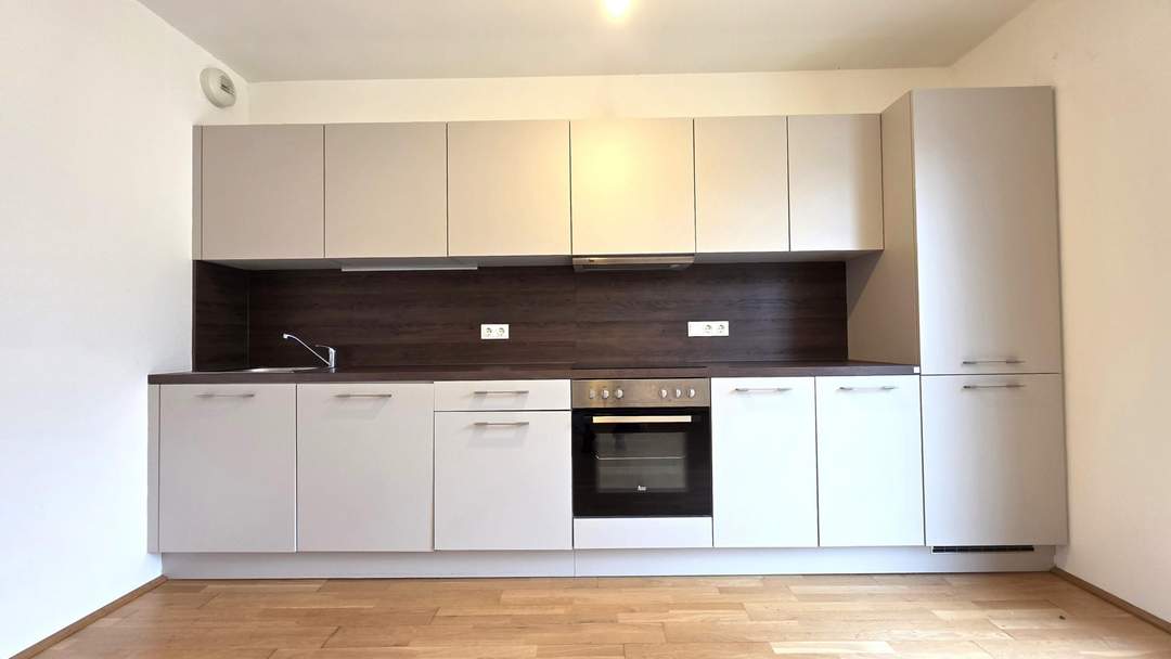 Moderne Terrassenwohnung + Deckenkühlung im 5.OG!!