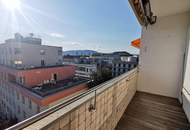 Helle 3-Zimmer-Wohnung mit Loggia - WG geeignet!