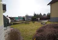 Neuwertige 2-Zimmer-Wohnung mit Balkon &amp; Stellplatz - Top Preis!