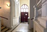 Erstbezug nach Sanierung - Altbau-Flair in AKH/U6-Nähe!