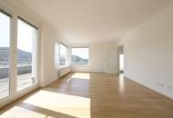 Exklusive Dachgeschoss-Maisonette mit supergroßer Terrasse und wunderbarem Fernblick & Tiefgaragenparkplatz
