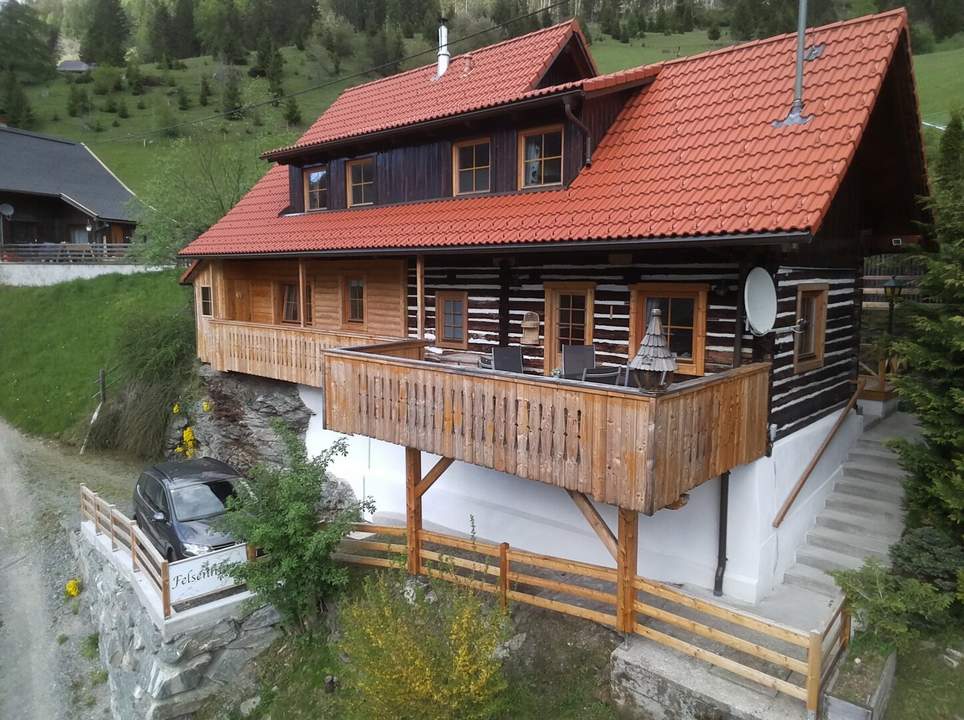 NEUER PREIS CHALET FÜR 7 – 8 PERSONEN IN KÄRNTEN MIT UNVERBUNDENER AUSSICHT In der Nähe der Ski- und Wandergebiete Bad Kleinkirchheim &amp; Turracher Höhe!