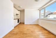 Über den Dächern Wiens | Helles 3-Zimmer-Dachgeschoss mit rund 67 m² Dachterrasse – jetzt entdecken!