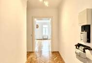 Hoflage mit Grünblick! Stilaltbau im Schottenfelder Hof in der Westbahnstraße!