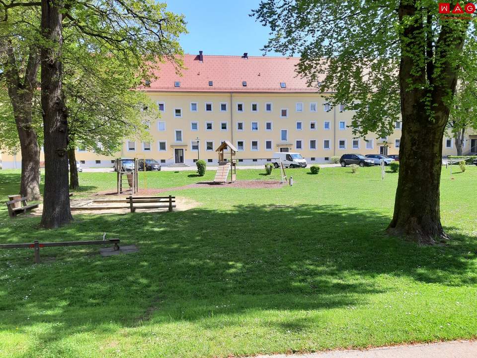 Ein Preis, der begeistert: gepflegte 3-Zimmer-Wohnung in grüner Stadtrandlage von Steyr Münichholz! Hell, modern und perfekt für entspanntes Wohnen mit Wohlfühlfaktor!