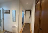 Lichtdurchflutete 3 Zimmer Wohnung mit Grünblick