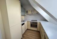 DACHGESCHOSS + 42m² TERRASSEN + FERNSICHT + SONNIG + RUHELAGE + TOPZUSTAND!