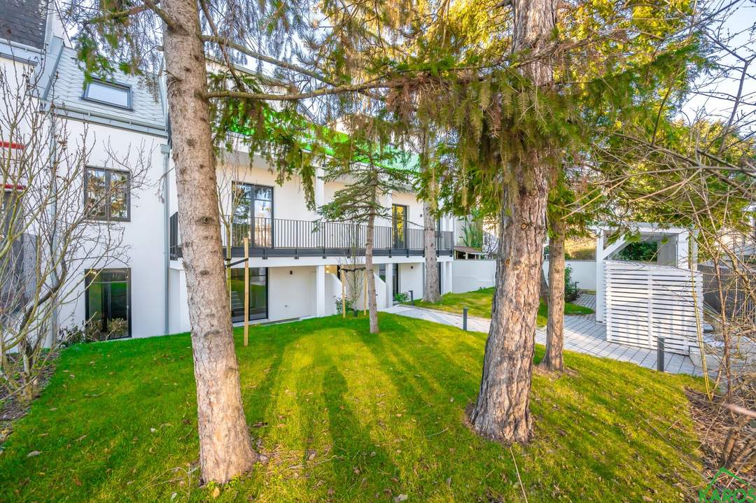 Stilvolle 2-Zimmer-Wohnung mit privatem Garten – Leben im Grünen und urbanen Flair