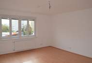 PROVISIONSFREI! Sanierte 3 ZI-Mietwohnung - Ref. DGs33-9