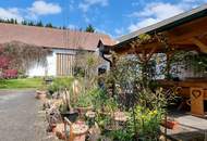 Riesiger 4-Kanthof mit traumhaftem Innenhof und wildromantischem Garten