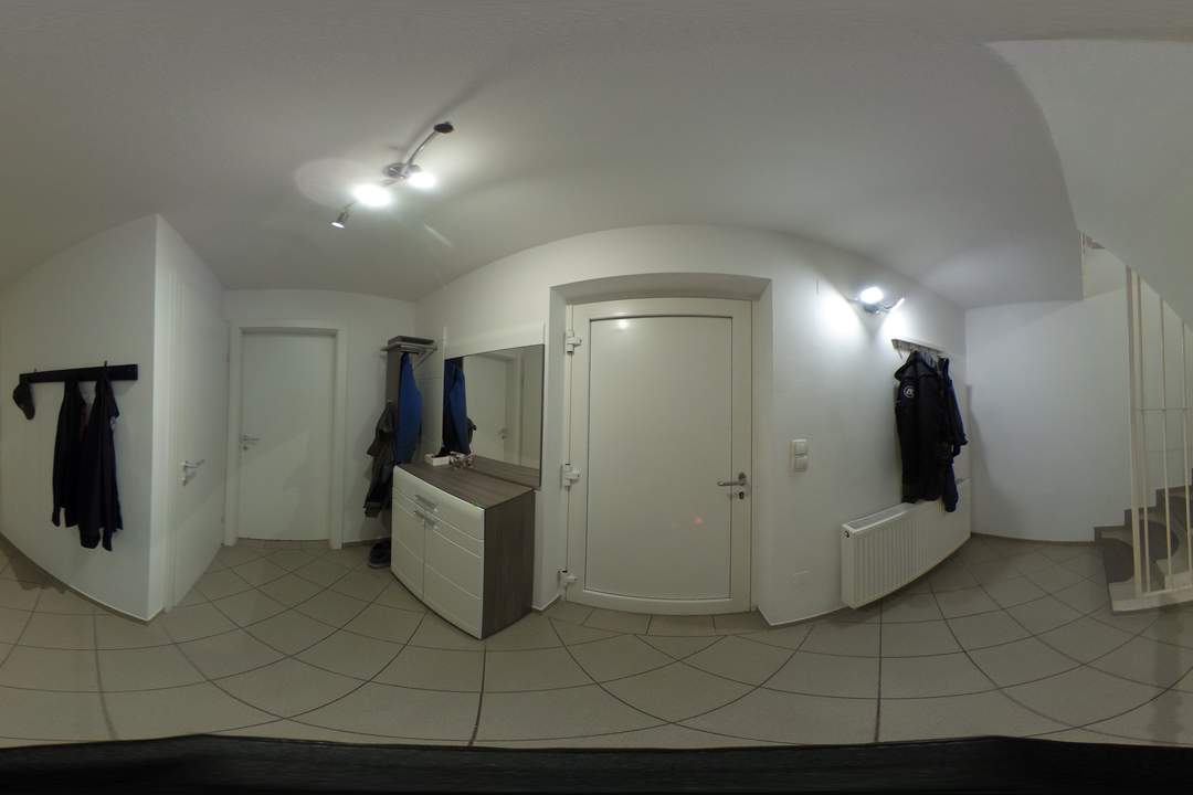 Maisonetten- Wohnung mit großer Terrasse und Eigengarten