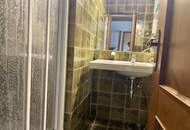 Haus mit ca. 275 m² Wohnfläche, ca. 2.200 m² Grund – ideal für Großfamilien, sanierungsbedürftig!