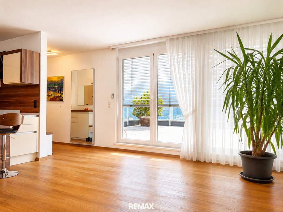 Exklusive Aussichtslage in Imst – Stilvolle 2-Zimmerwohnung mit Weitblick!