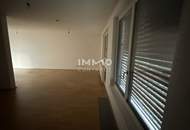 Einzigartiges Büro mit toller Terrasse!