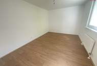 Neu sanierte 3 Zimmerwohnung mit Balkon!