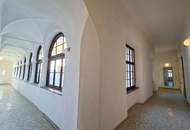 Geschichtsträchtige Schlossanlage mit historischer, beeindruckender Substanz