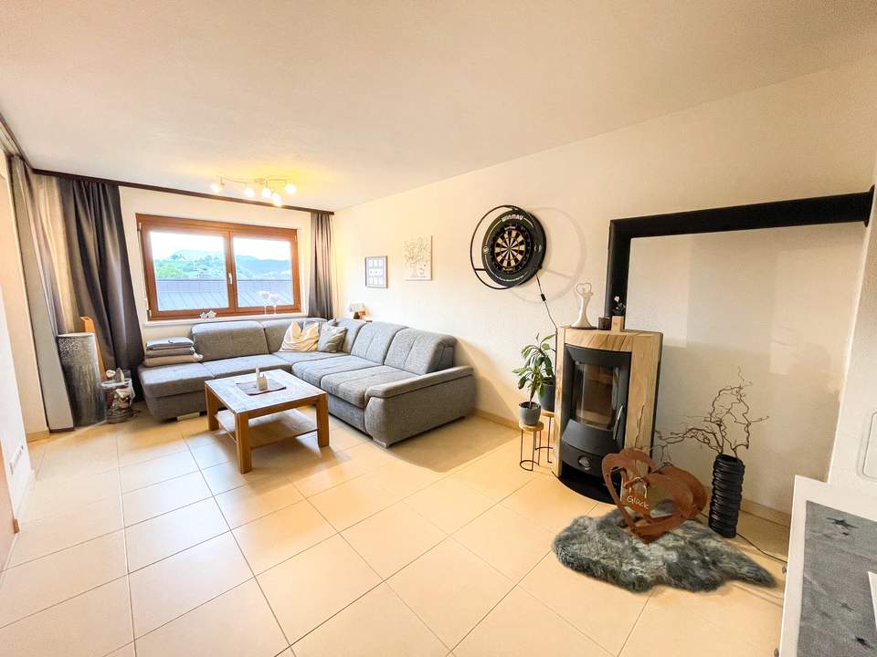 Familientraum 4-Zimmer-Wohnung in absoluter Ruhelage