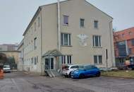 Geschäfts-, Gewerbe- und Bürogebäude im Zentrum
