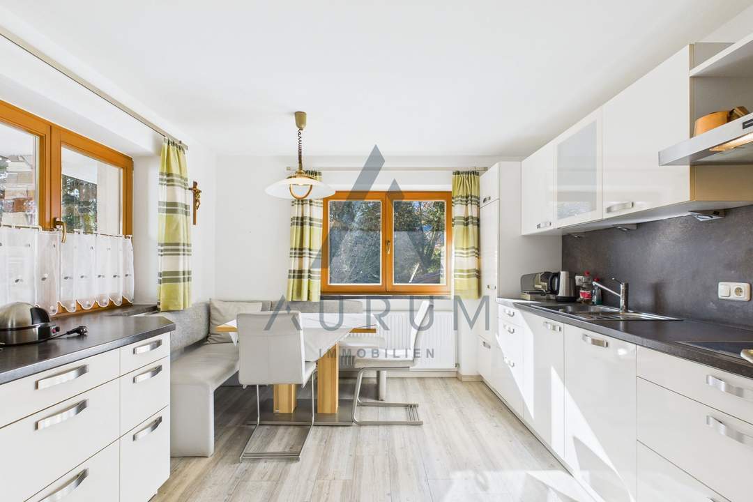 Entwicklungspotenzial: Großzügiges Grundstück mit Bestandsgebäude - Ferienpension