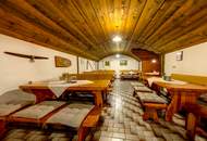 TRADITIONSREICHER WINZERHOF MIT PENSION &amp; HEURIGEN IN BESTER WACHAUER LAGE
