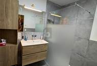 SANIERT! SONNIGER WINTERGARTEN MIT SUPER AUFTEILUNG!