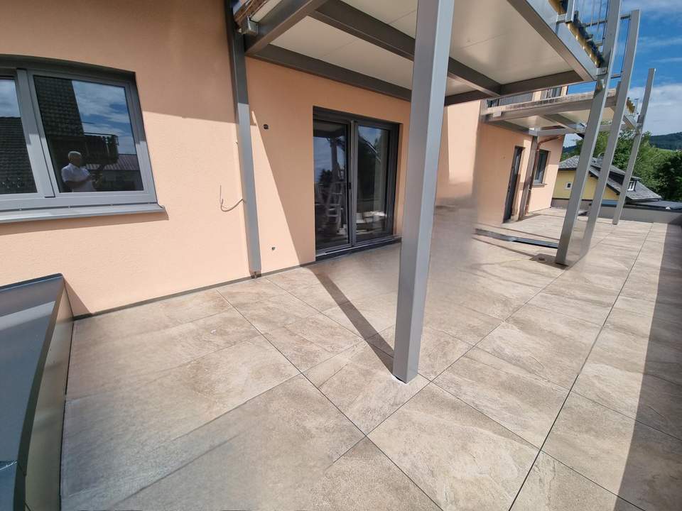 Wohnen am See – Erstbezug! Moderne 2-Zi.-Wohnung mit großer Terrasse