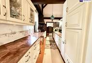 **Exklusive Landhausvilla in Pötzleinsdorf** ++ eigener Pool ++ Sauna ++ Fitnessraum ++ großer blühender Garten ++ Garage ++ Terrasse ++ direkt beim Pötzleinsdorfer Schlosspark ++