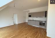 / 2 ZIMMER / U-BAHN NÄHE / BALKON / DACHGESCHOSS / MODERNE AUSSTATTUNG / VERFÜGBAR AB 1.03.2026