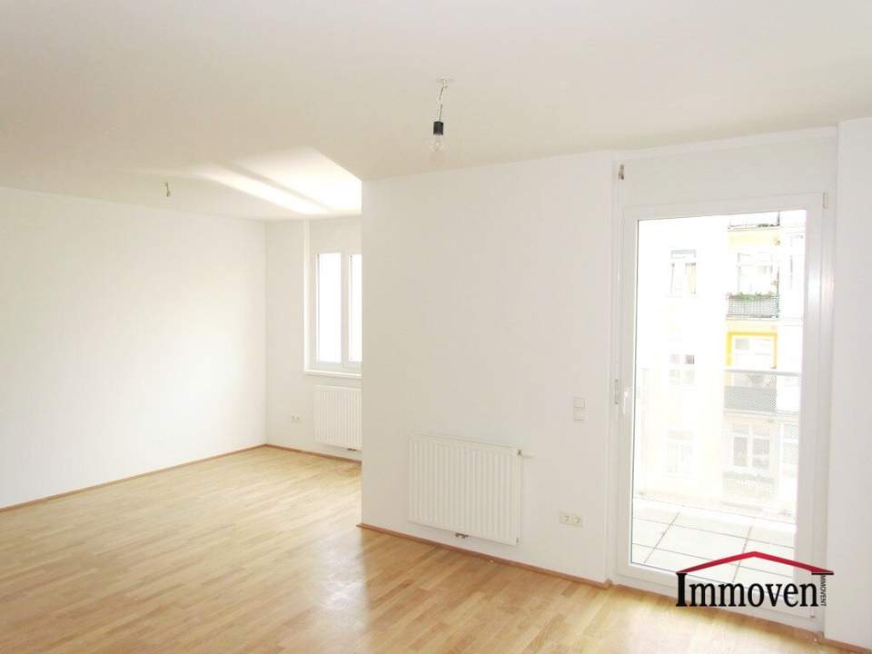 Geschmackvolle Balkonwohnung (2 Zimmer) in absoluter Hofruhelage (Mietbeginn 01.08.2025)