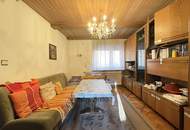 Renovierungsbedürftiges Haus mit herrlichem Garten