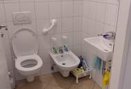 Traumhafte 2 1/2 Zimmer Wohnung in idealer Lage mit TG- und Außen-Stellplatz