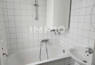 Sonnige Wohnung mit Balkon, Blick in den Garten, Ruhelage am grünen Hügel über der Stadt