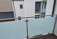 Hochwertig sanierte 2-Zimmer-Wohnung mit Loggia – Stilvoller Wohnkomfort in ruhiger Lage + Top-Anbindung + effizienter Heiztechnik