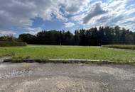 FABELHAFTES Grundstück! VOLLERSCHLOSSENES und FLACHES BAUGRUNDSTÜCK! TOP Anbindung! IDYLLISCHE Umgebung!