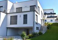 Spitzen DOPPELHAUS mitten in den West-Steirischen WEINBERGEN - mit DOPPELGARAGE, GARTEN, TERRASSE &amp; DACHTERRASSE!